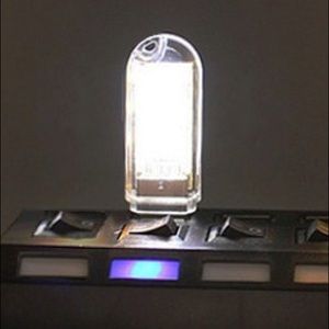 Mini Portable USB Light - NWT
